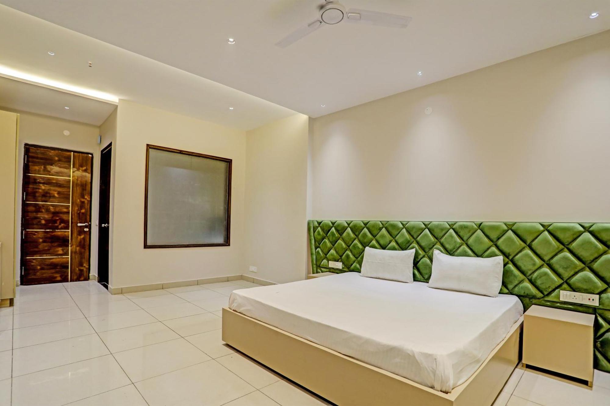 Hotel O Miraas Hotel And Banquet Hall Ludhiana Exterior foto