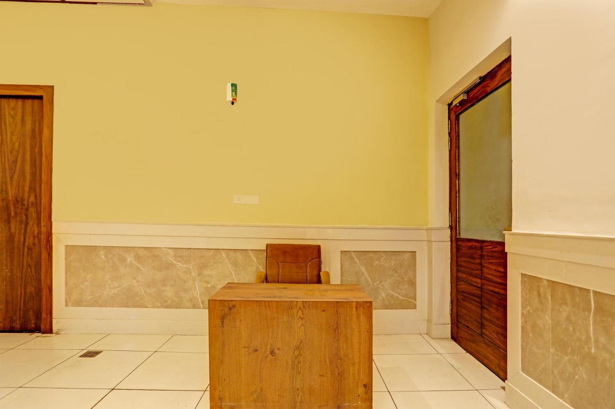 Hotel O Miraas Hotel And Banquet Hall Ludhiana Exterior foto